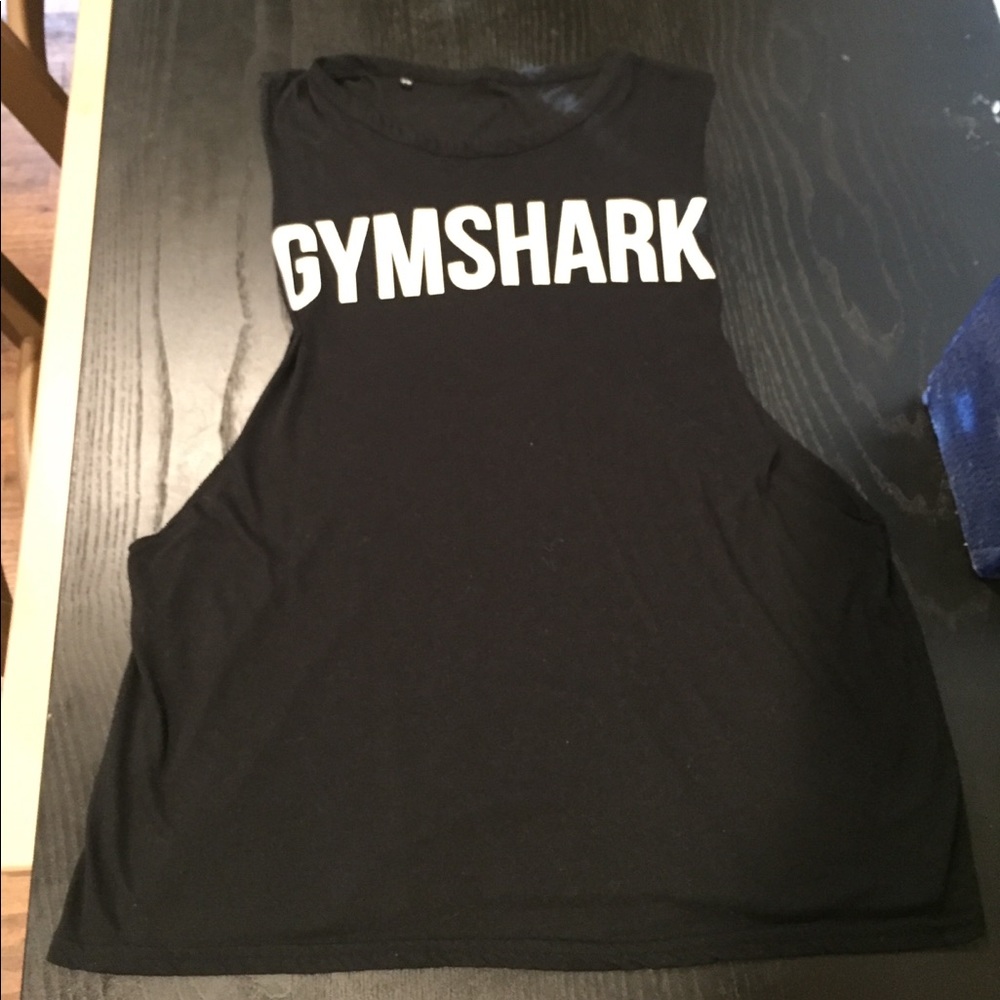 Black Gymshark muscle tee